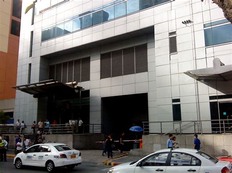 Parking near the World Centre Makati : r/Philippines .